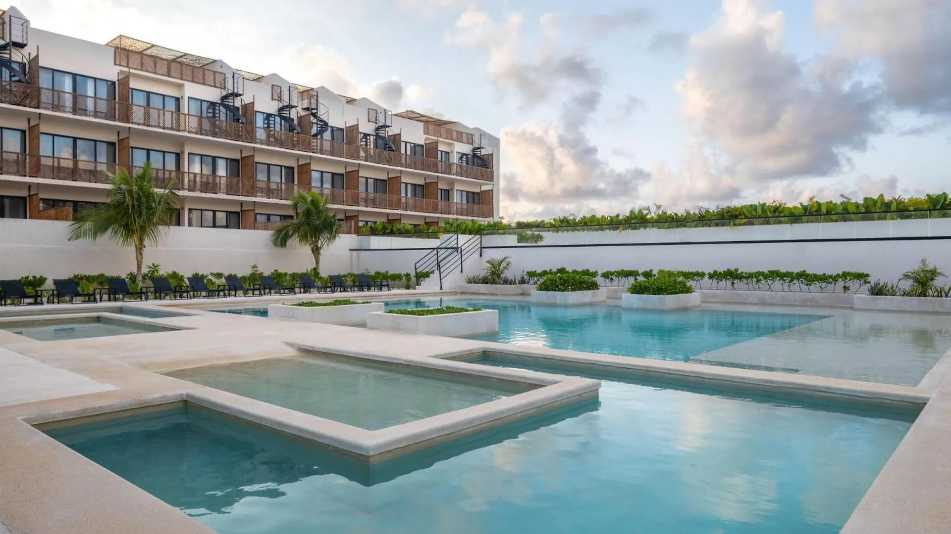 Wyndham Tulum Hotel 0*,